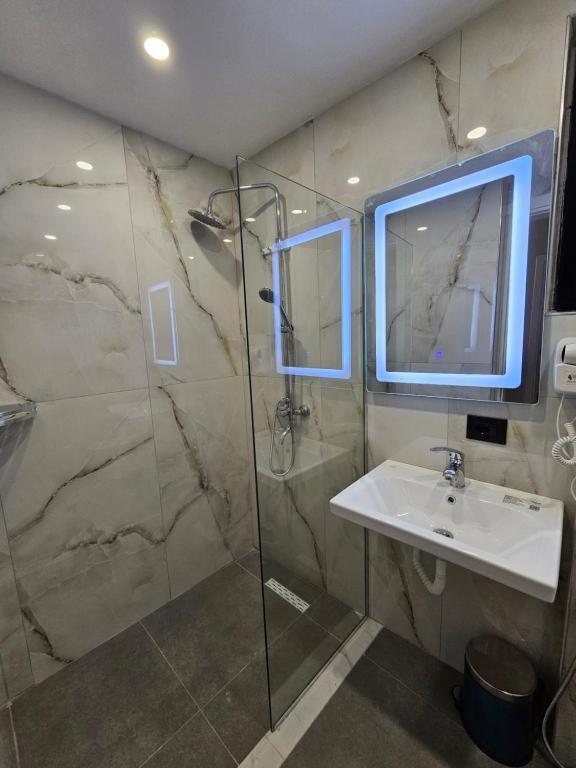 Wg Hotel Ksamil